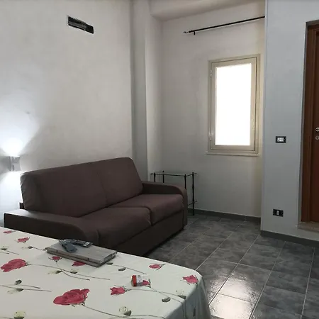 Casa Dirce Holiday home *